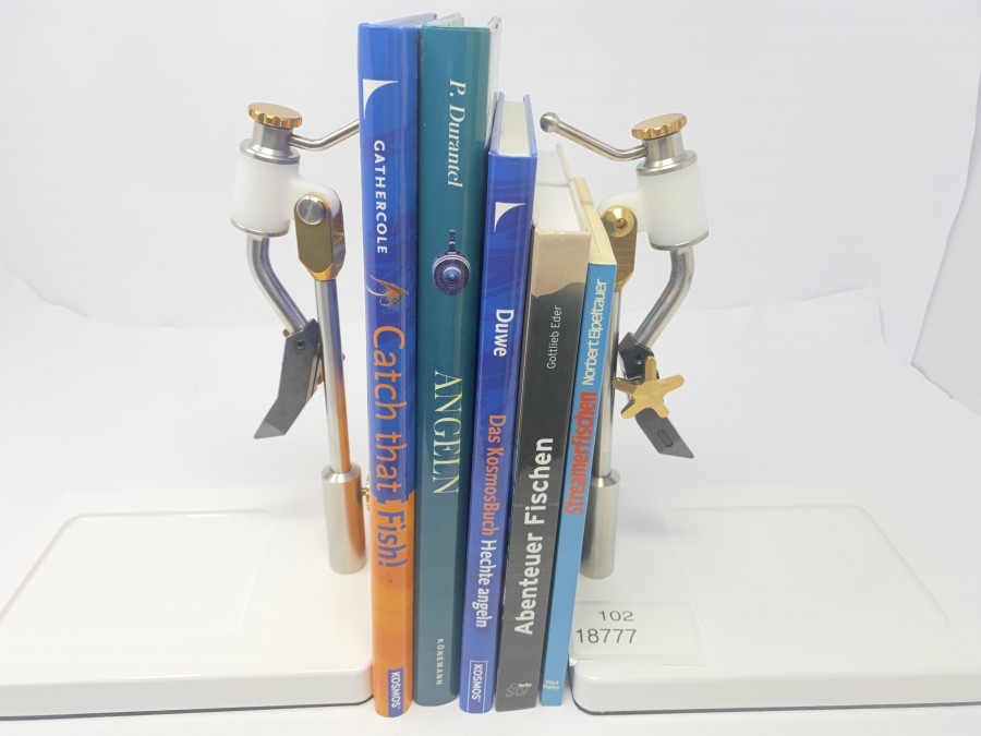 5 Bücher: Catch that Fish von Peter Gathercole, Angeln von Pascal Durantel, Hechte Angeln von Georg Duwe, Abenteuer Fischen von Gottlieb Eder, Streamerfischen von Norbert Eipeltauer