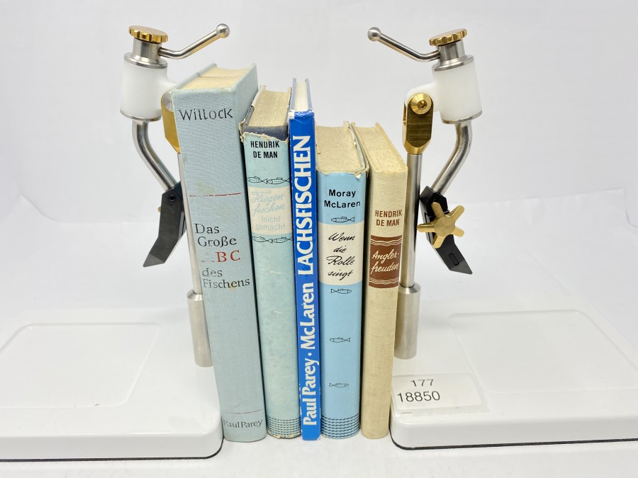 5 Bücher: Das Große ABC des Fischens von Collin Willock, Fliegenfischen leicht gemacht von Hendrik de Man, Lachsfischen von Charles McLaren, Wenn die Rolle singt von Moray McLaren, Anglerfreuden von Hendrick de Man