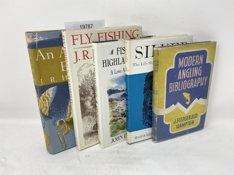 5 Bücher: An Anglers Entomology, J.R. Harris, 1952; Fly Fishing, J.R. Hartley, 1991; Fishing a Highland Stream, A Love Affair with A River, John Inglis Hall, 1987; Silver, The Life Story of an Atlantic Salmon, Roderick Haig-Brown, 1970; Modern Angling Bibliography, J.Fitzgerald Hampton, 1947