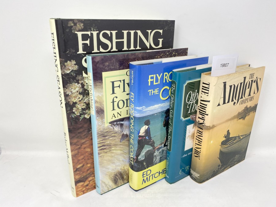 5 Bücher: Fishing Season, An Artist's Fishing Year, Rodger McPhail, 1990; Flyfishing for Salmon an Introduction, Colin McKelvie, 1995; Fly Rodding The Coast, Ed Mitchell, 1995; The Anglers Companion, Brian Murphy, 1978; The other Side of the Stream, C.B. McCully, 1998