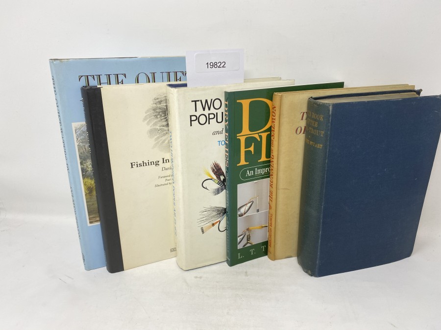 6 Bücher: The Quiet Water, Aylmer Tryon, 1988; The Book of the Sea Trout, with some Chapters on Salmon, Humisch Stuart, 1917; The Running of the Salmon, Eric Taverner/W. Barrington Browne, 1954; Dry Flies, An Improved Method of Tying, L.T. Threadgold, 1998; Two Hundred Popular Flies and how to tie them, Tom Stewart, 1984; Fishing In Wild Places, David Street, 1989