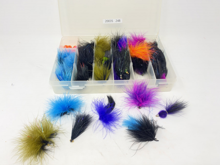 Kunststoffbox Lachs- und Steelheadfliegen, für Pazifische Lachse und Steelheads, 11 Lachseier und 65 Tubenfliegen, teilweise mit Conehead oder Turbo, mit oder ohne Beschwerung, sehr aufwendig und haltbar gebundene Fliegen, Marabou getwisted, auch führ die Forellenfischerei ideal, wirklich perfekt gebundene Fliegen