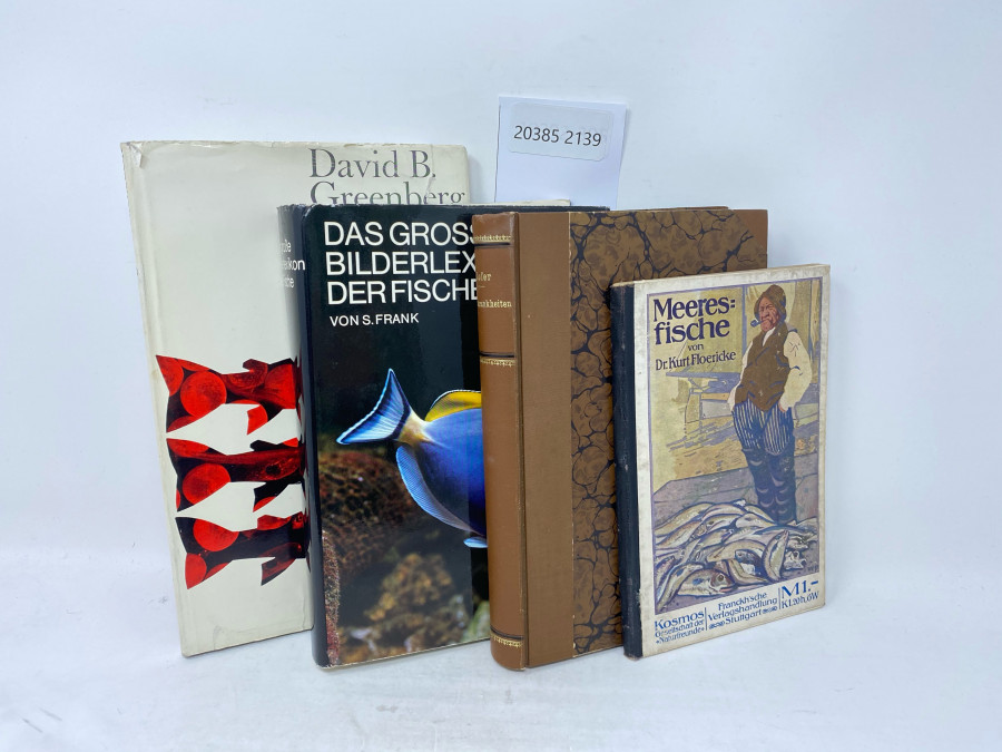 4 Bücher: Forellenzucht, David B. Greenberg, 1963; Das grosse Bilderlexikon der Fische, Stanislav Frank, 1969; Handbuch der Fischkrankheiten, 1906; Meeresfische, Dr. Kurt Floericke, 1914