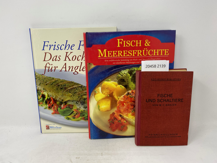 3 Bücher: Frische Fische. Das Kochbuch für Angler, Christian Johansson/Mary-Paz G. Bueno; Fisch & Meeresfrüchte Eine verführerische Sammlung von Fisch- und Meeresfrüchtegerichten mit detaillierten Anleitungen und zahlreichen Fotos, Carol Tannant; Fische und Schaltiere, M.C. Banzer