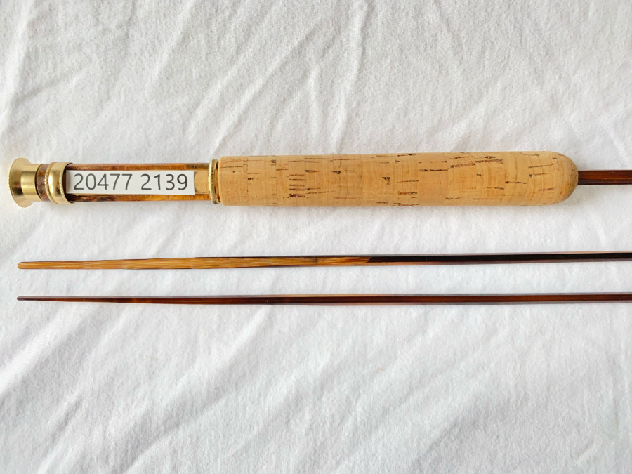 Gespliesster Fliegenruten Blank, geflämmt, spliced, 2tlg., 2,30m, Klasse 4/5, 80 Gramm, Reservespitze, parabolische Aktion, Korkgriff und Schubrollenhalter, neu