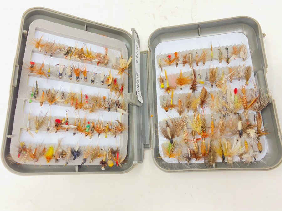 Fliegenbox Inspire mit 140 Trockenfliegen, brauchbare Qualität