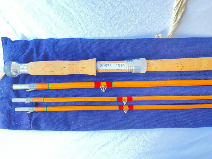 Gespliesste Lachsfliegenrute Hardy, The Wye Palakona, Regd Trade Mark, 3tl., 12 1/2", 390cm, 495 Gramm, #9, Reservespitze, Futteral, neu und ungefischt