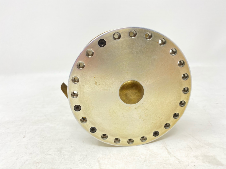 Lachsfliegenrolle, Rechts- oder Linkshand, Bremse rechts- oder links gleich, #10, 100mm Rollendruchmesser, 50mm Rollenbreite, technisch hervorragend, ungemarkte Rolle