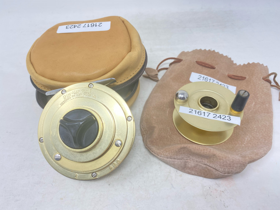 Fliegenrolle, Fin Nor No. 1 Wadding Cake, Linkshand, Serial Nummer 564, Reservespule, wie neu, in Lederetui und Lederbeutel