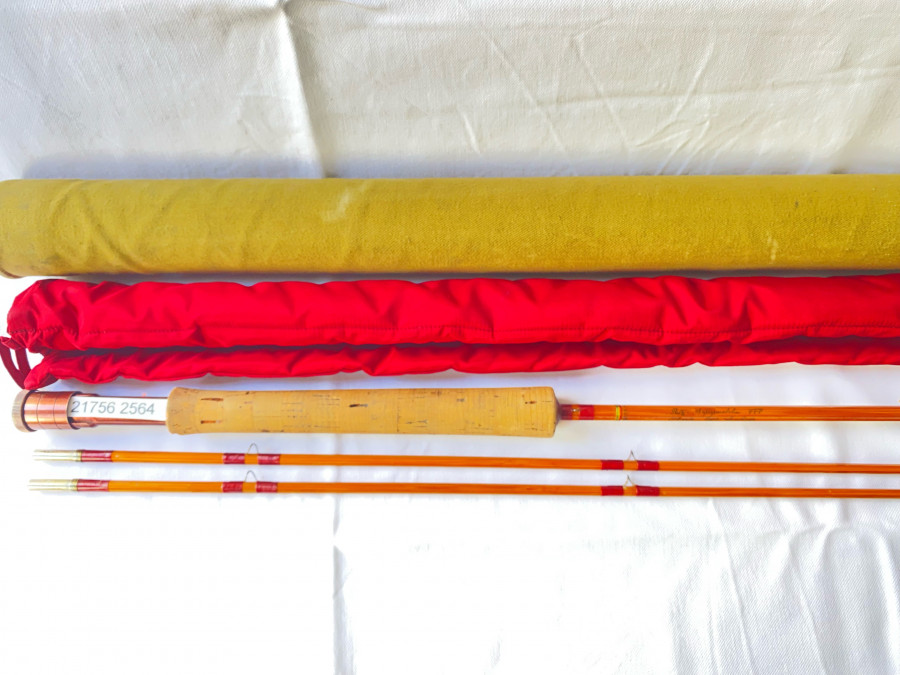 Gespliesste Fliegenrute, Pezon et Michel Ritz Superparabolic. PPP, Master Type Lambiotte, 2tlg., 2m52 - 5 1/8 oz, Reservespitze, Futteral, Transportrohr, Spitze leicht krumm, Gebrauchsspuren