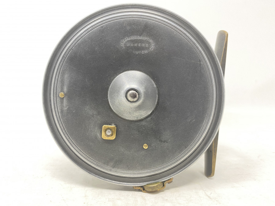 Lachsfliegenrolle, J.J.S. Walker Bampton & Co, Makers, Alnwick, Rechts- oder Linkshand, Messing Rollenfuß, Horngriff, Rollenaussendurchmesser 108mm, Rollenbreite 49mm, guter Zustand