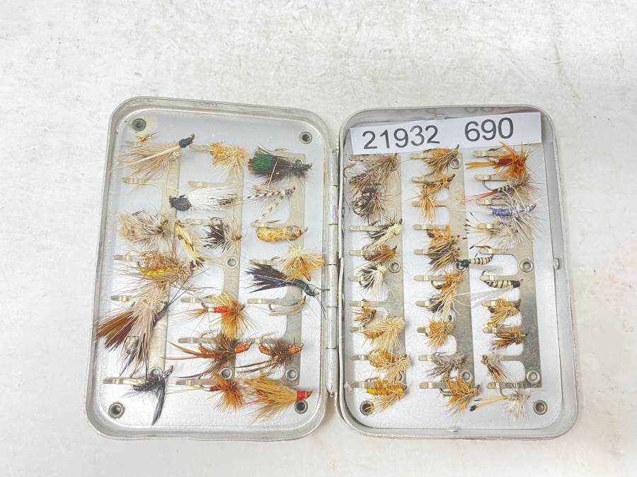 Wheatley Fliegenbox, 51 Clips, mit 51 Trockenfliegen, Nymphen und Nassfliegen