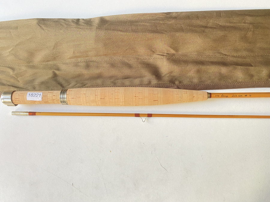 Gespliesste Fliegenrute handgefertigt von Reinhard Lang, Österreich, 117 Lang, 2tlg., 2,07m, #4, Florkork, mit Seide gewickelt, Futteral und Kunststoffrohr, neu und ungefischt, sehr schöne Rute
