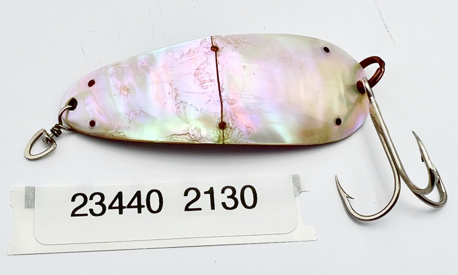 Perlmutter- Löffel, Lehmann, Innenseite Kupfer, Markung schlecht erkennbar, 70mm Löffellänge