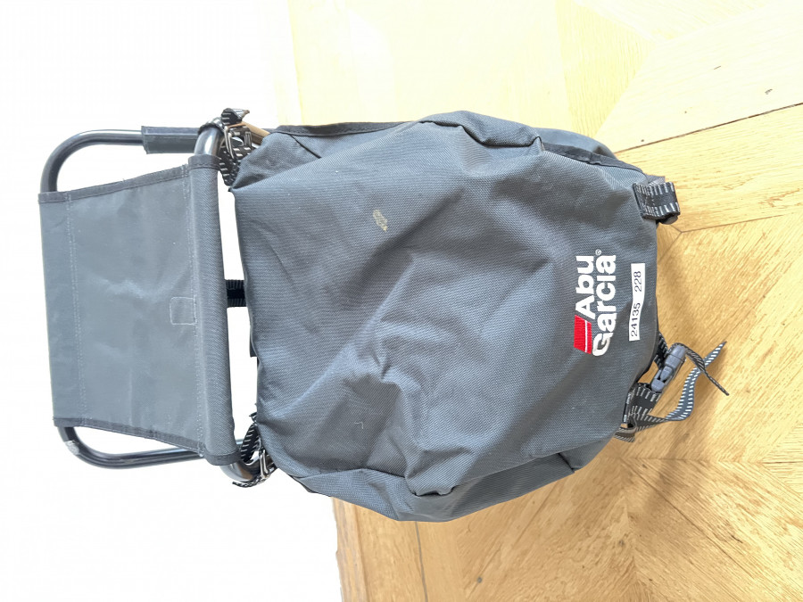 Sitzrucksack, ABU Garcia, oliv, wie neu