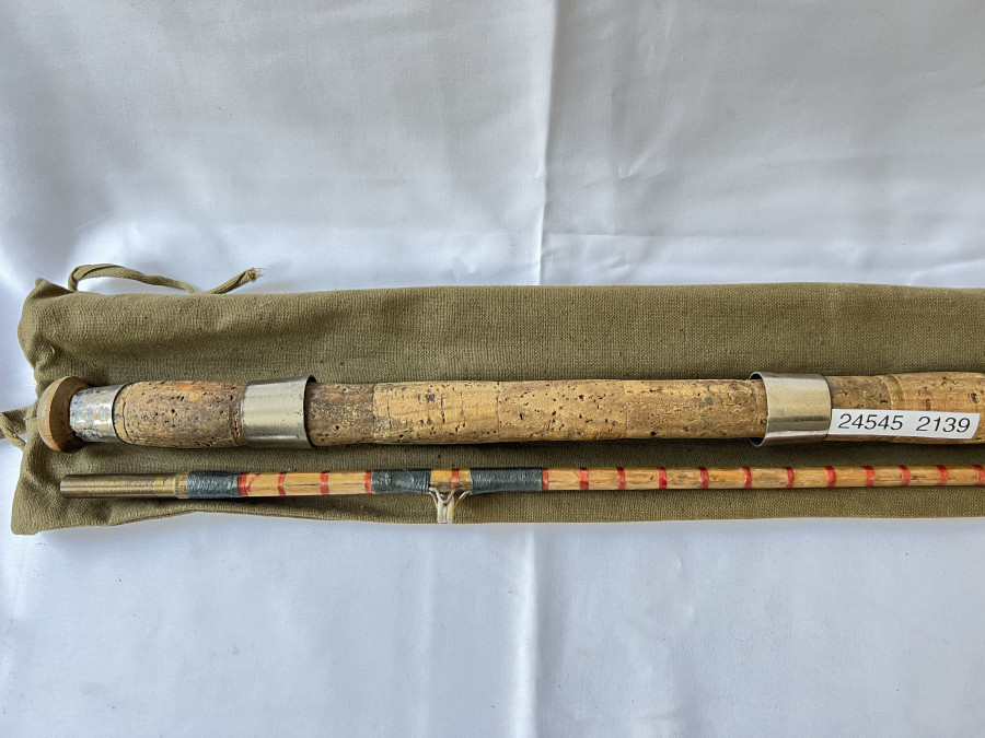 Gespliesste Spinnrute, 2tlg., 2m, Ringe mit Porzellaneinlage, ungekannter Hersteller, vor 1915 hergestellt, sehr interessantes Sammlerstück, Futteral
