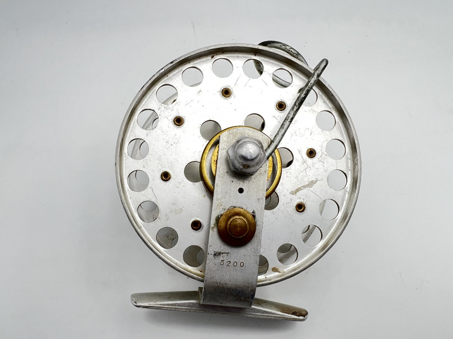 Vintage Grundrolle, DAM 3200, Rechtshand, ausschaltbare Knarre, Rollendurchmesser 90mm, Rollenbreite 34mm, Gebrauchsspuren