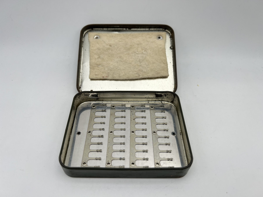 Wheatley Fliegenbox, The Loch Leven Eyed Fly Box,, 40 Fliegenhalter, Filz, Gebrauchsspuren