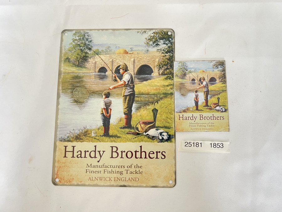 2 Reklameschilder, Blech, Hardy Brothers Manufacturers of the Finest Fishing Tackle, Alnwick England, 15x20cm und 6,5x9cm, sehr schön