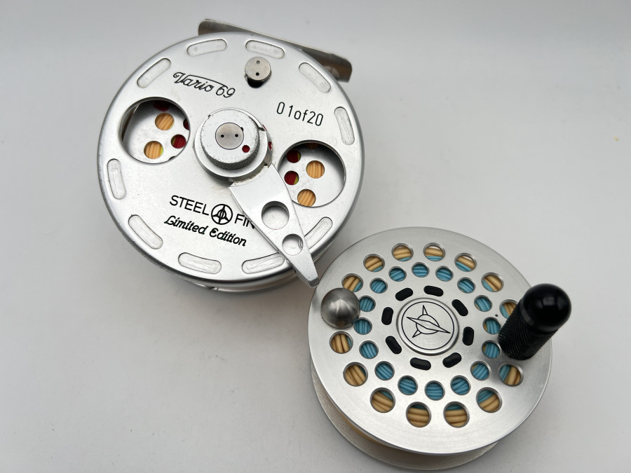 Fliegenrolle, Steel Fin Limited Edition, Vario 69, 01 of 20, Linkshand, Reservespule, jeweils mit Schnur, Gebrauchsspuren