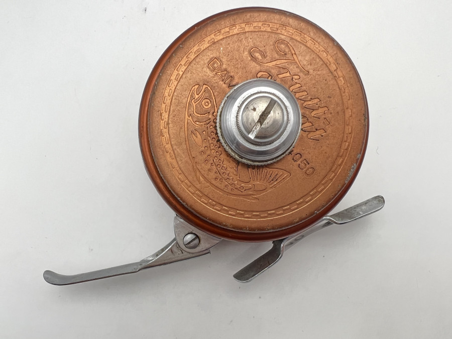 Automatic Fliegenrolle, DAM Trutt o maat 4050, Gebrauchsspuren
