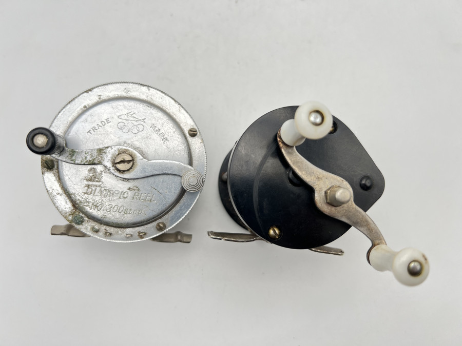 2 kleine Japanische Multirollen,, Gebrauchsspuren
