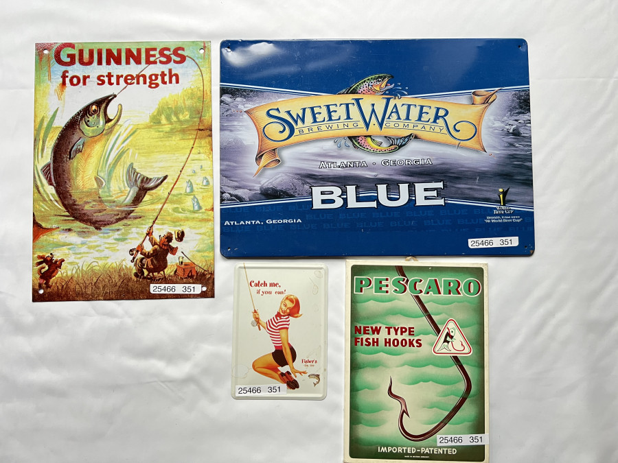 4 Blechschilder: SweetWater Brewing Company, Atlanta n- Georgia Blue, 340x240mm, Guinness for strength, 190x275mm,  Karte Pescaro new type Fish Hooks, imported - patented, 130x210mm und Catch me, if you can: Fisher´s - fine line, 100x140mm
