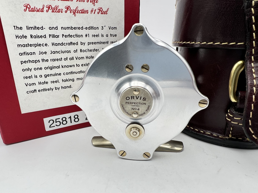 Fliegenrolle, Orvis, Limited Edition No.4, Vom Hofe Raised Pillar Perfection #1 Reel, Rechtshand. Handcrafted by preeminent reel artisan Joe Jancluras of Rochester, NY, Leder Rollentasche, neu im Karton