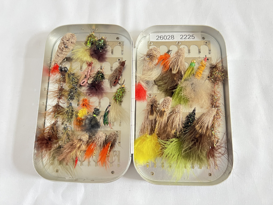 Fliegenbox, Alu mit 98 Halteclips, 150x90x30mm, 30 Streamern