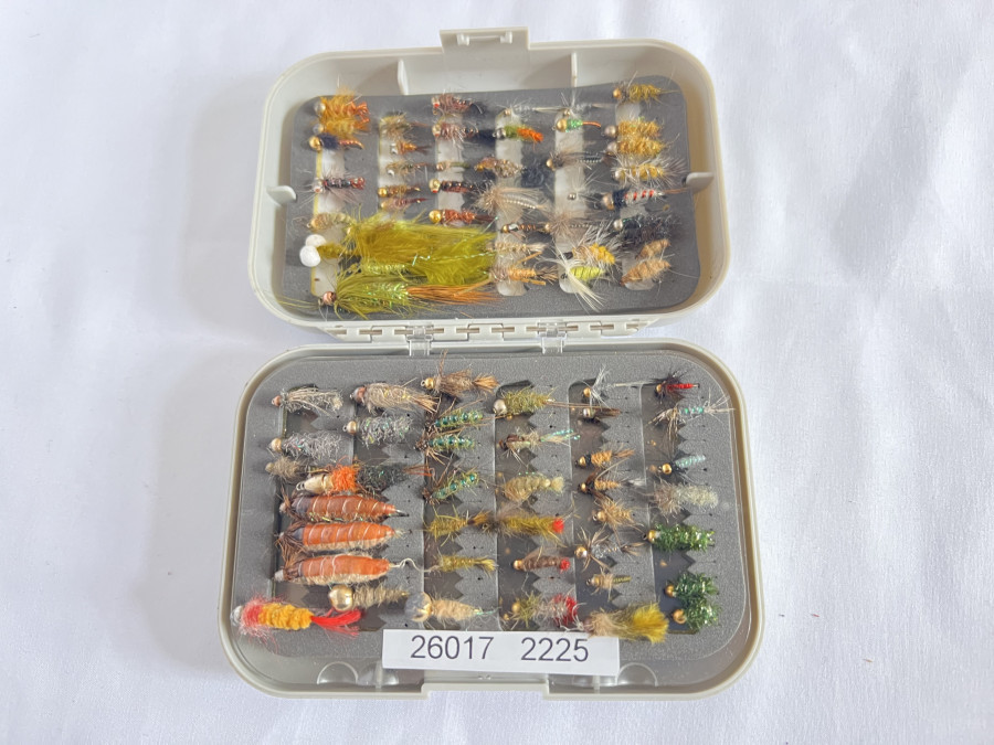 Fliegenbox, Kunststoff, Greys, mit 148 Goldkopf- Tungstennymphen, Bachflohkrebsen
