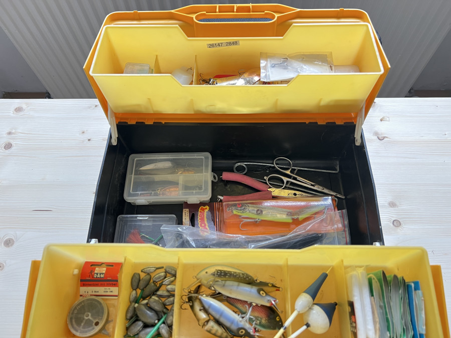 Angelgerätebox, Spinner, Heintz Blinker, Wobbler, Gummifischen, Vorfächer, Blei, Werkzeug und vieles mehr