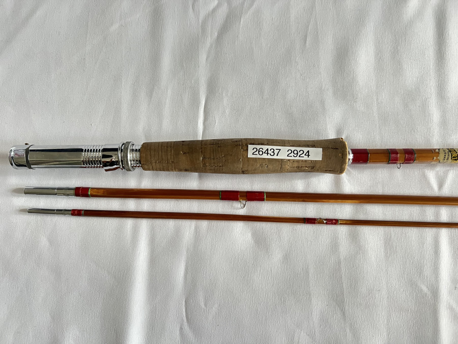 Gespliesste Fliegenrute, geliefert durch Sportex Vertretung in Österreich, 3tlg., 2,60m, #5/6, Futteral Gebrauchsspuren, dieser Rutentyp kam in den 1960er Jahren aus Japan, als auch Spinn- und Fliegenrute, Transportlänge 950mm