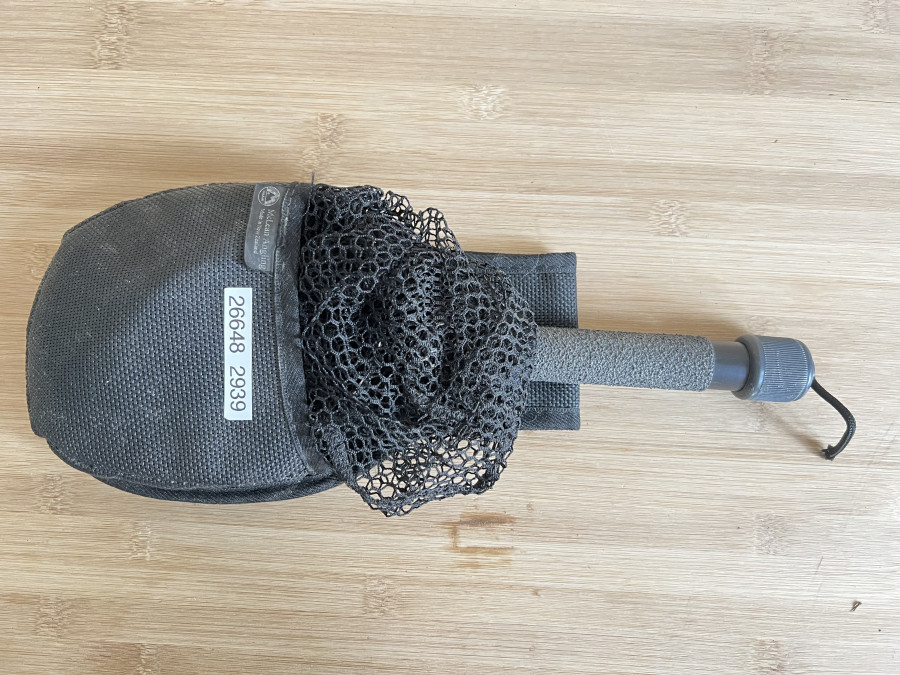 Faltkescher mit integrierter Waage, Mac Lean Angling, max. Länge 57cm, Länge eingeklappt 35cm, Netztiefe 51cm, Gebrauchsspuren