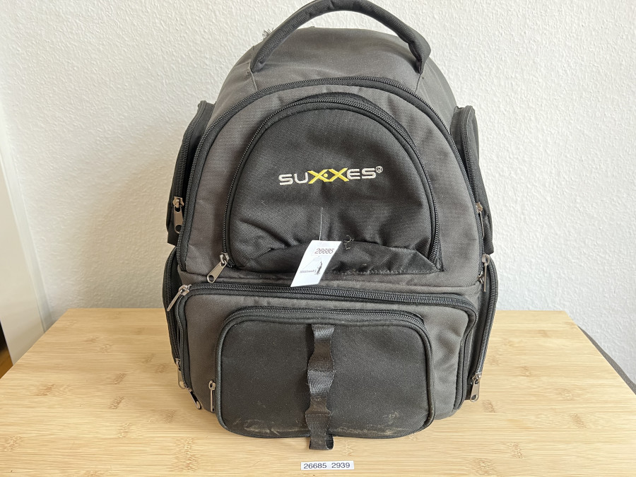 Anglerrucksack, Suxxes, Polyester, Oliv, 450x350x200mm, 8 Aussentaschen, Gebrauchsspuren