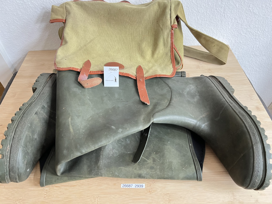 Anglertasche, 300x300x200mm, mit Hüftstiefel, Suxxes, Grösse 46, Gebrauchsspuren, Stiefel auf Dichtheit nicht geprüft