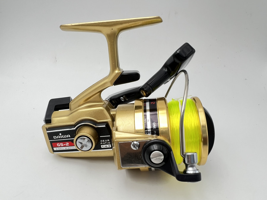 Stationärrolle, Daiwa Japan Gold GS-2, Skirted Spool Spinning Reel, 2 Kugellager, mit Schnur, neu im Karton