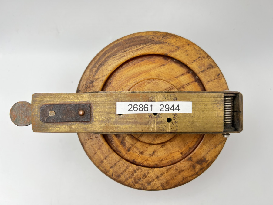 Holzrolle, interessante Halterung, Rollendurchmesser 120mm, Rollenbreite 55mm, schönes Sammlerstück, Gebrauchsspuren