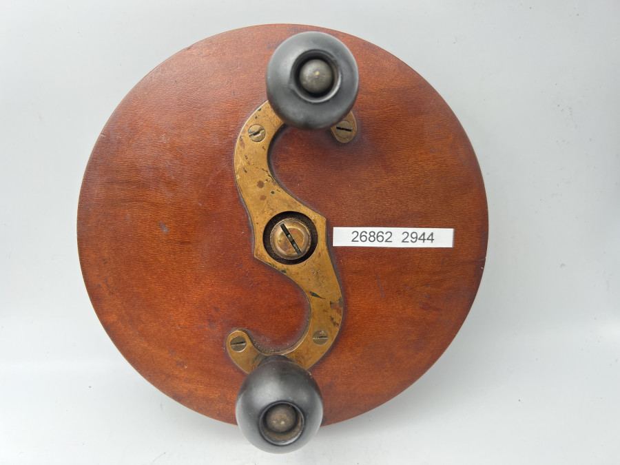 Holzrolle, interessante Halterung, Rollendurchmesser 180mm, Rollenbreite 30mm, schönes Stück