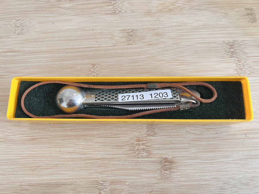 Waagemesser, Puma 40 0501, Gewicht in kg, Klarsichtdeckel gerissen, sonst neu und unbenutzt.