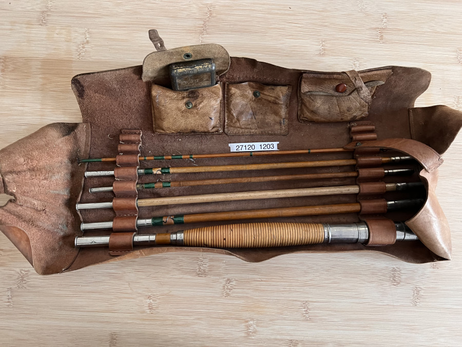 Vintage Angelrute, Stork München, 6tlg., Holz Bambus, in Ledertasche, 1 Schlangenring fehlt, Reparaturbedürftig, extrem seltenes Stück