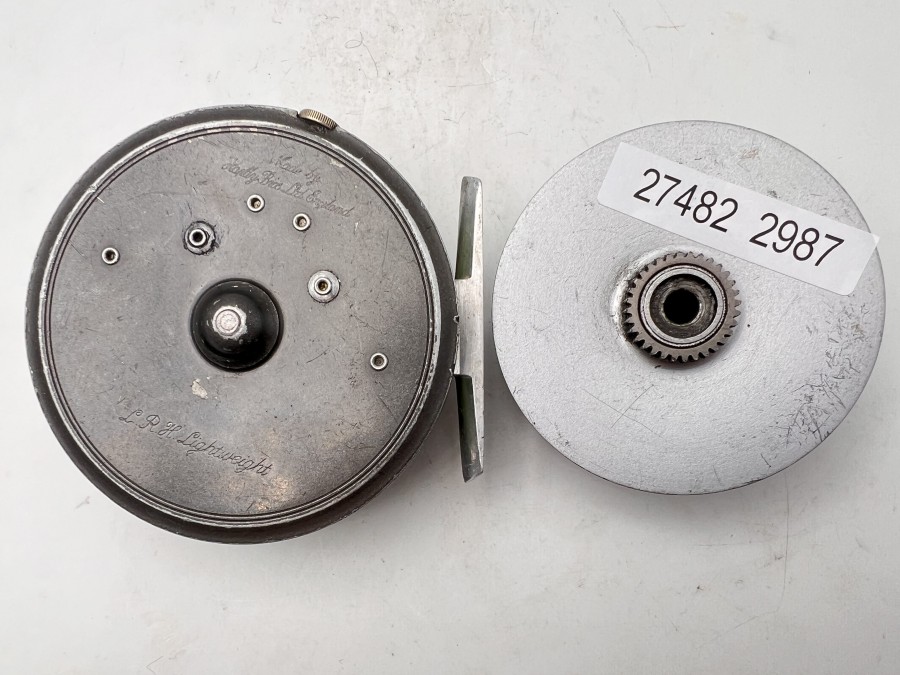 Fliegenrolle, Hardy, L.R.H. Lightweight, Fliegenschnur, Reservespule, technisch gut, Gebrauchsspuren