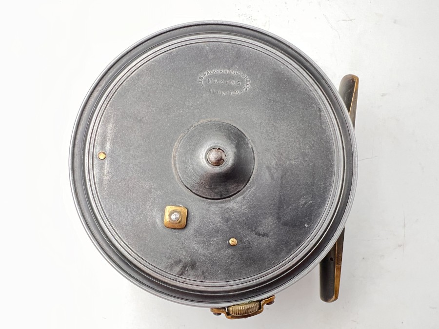 Vintage Lachsfliegenrolle, J.J.S.Walker Bampton & Co, Makers, Alnwick, Messing Rollenfuß 100mm lang, Horngriff, Rollendurchmesser 105mm, Rollenbreite 47mm, Gewicht 384 Gramm, leichte Gebrauchsspuren