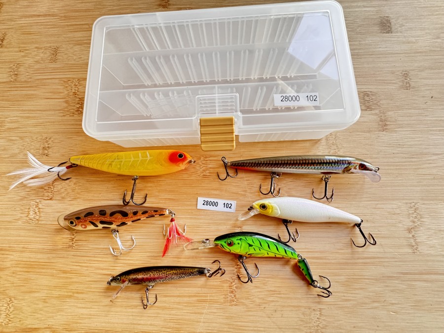 Wobbler, 6 Stück, Rapala, Live Target, und andere Hersteller, 10 bis 15cm, in Meiho Box, ungefischt