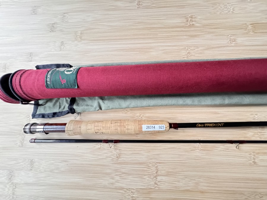 Fliegenrute, ORVIS Trident, 0396, 2tlg., 9´0", #5, Futteral, Cordura Transportrohr, leichte Gebrauchsspuren, Transportlänge 1470mm