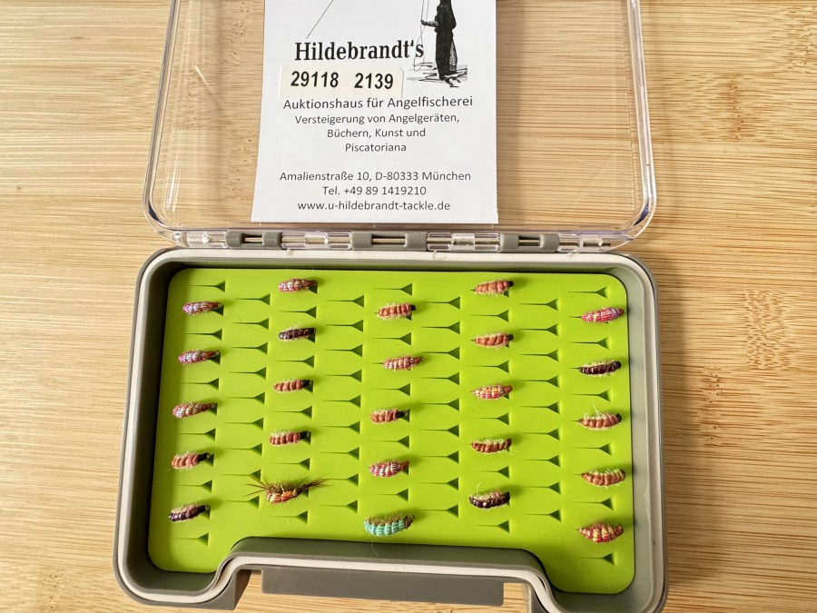 Bachflohkrebssortiment, 25 Stück, Tiemco Haken, Grösse 14 bis 18, mit Widerhaken, in Fliegenfoambox, gute Qualität