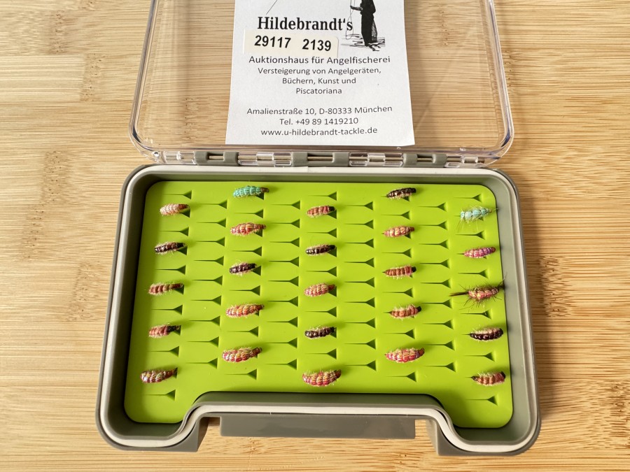 Bachflohkrebssortiment, 25 Stück, Tiemco Haken, Grösse 14 bis 18, mit Widerhaken, in Fliegenfoambox, gute Qualität