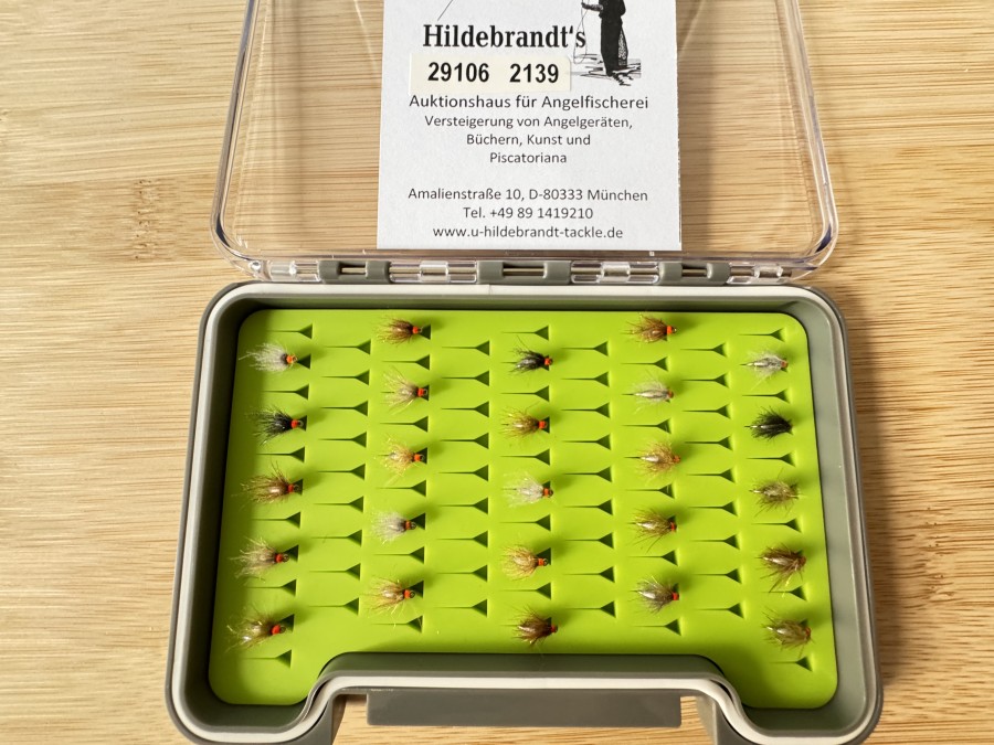 Nymphensortiment, 25 Stück, Tungstenkörper, CDC Feder mit UV Dubbing, Grösse 14 und 16, mit Widerhaken, in Fliegenfoambox, extrem fängig