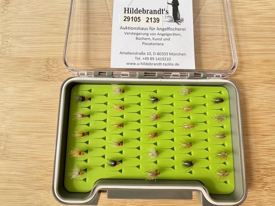 Nymphensortiment, 25 Stück, Tungstenkörper, CDC Feder mit UV Dubbing, Grösse 14 und 16, mit Widerhaken, in Fliegenfoambox, extrem fängig