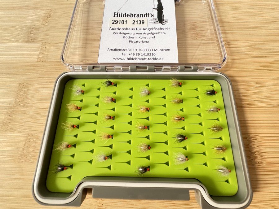 Nymphensortiment, 25 Stück, Tungstenkörper, CDC Feder mit UV Dubbing, Grösse 14 und 16, mit Widerhaken,  in Fliegenfoambox, extrem fängig