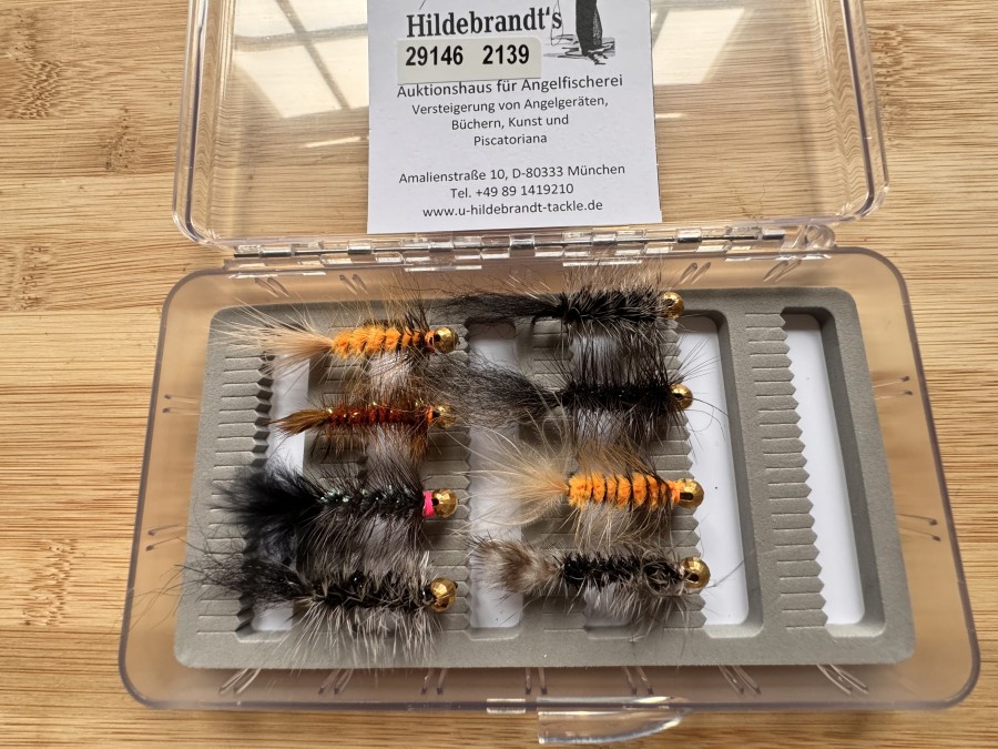 Jigsortiment, 8 Stück, Tungstenkugel, Wooly Bugger Style, Grösse 2, Gewicht 2g, in Fliegenformbox, extrem fängig